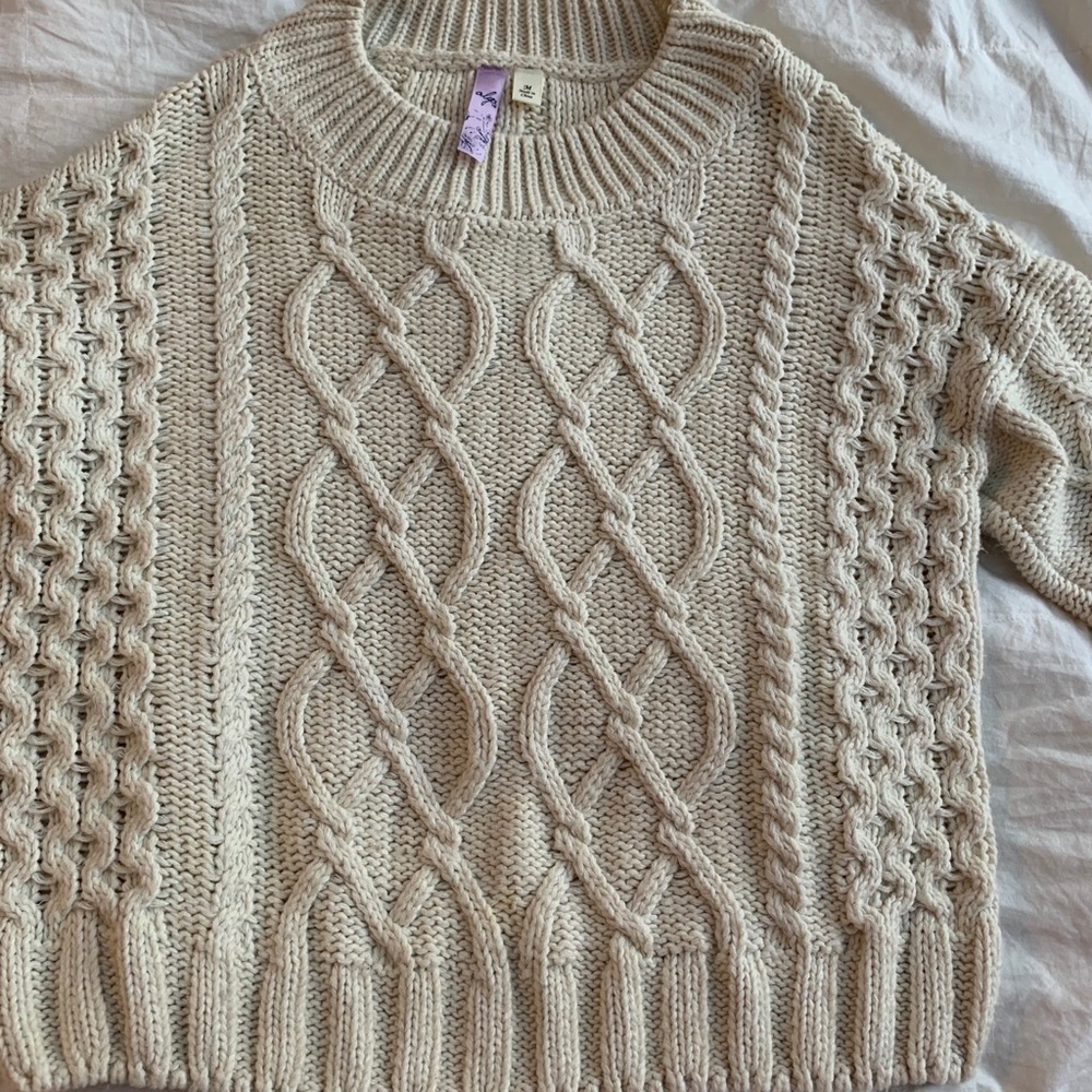 Cream thick knit sweater